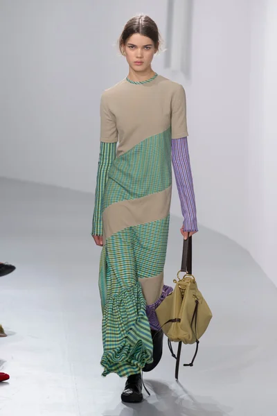 Look 23